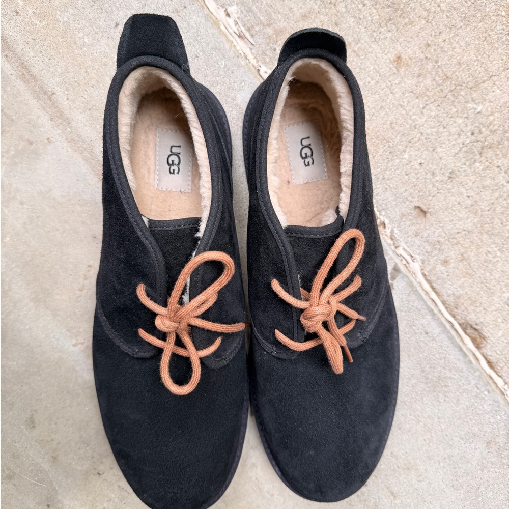 UGG Men's Black Suede Lace-Up Chukka with Brown Laces | Size 13 - Picture 3 of 4